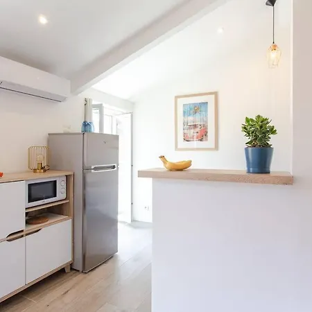 Bm17 Staywiz Us - Floor Ac & Balcony *