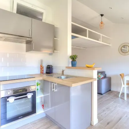 Bm17 Staywiz Us - Floor Ac & Balcony *