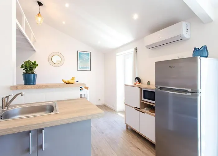 #2 Staywiz Us - Floor Ac & Balcony Appartement *